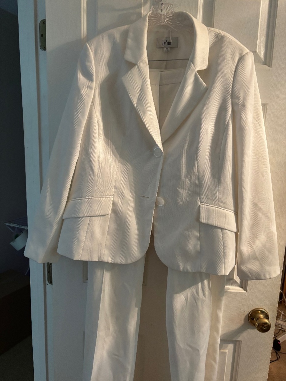 2PC Ivory LeSuit PantSuit Size 18
